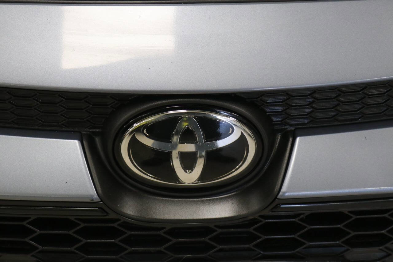 Used 2022 Toyota Corolla LE image 98