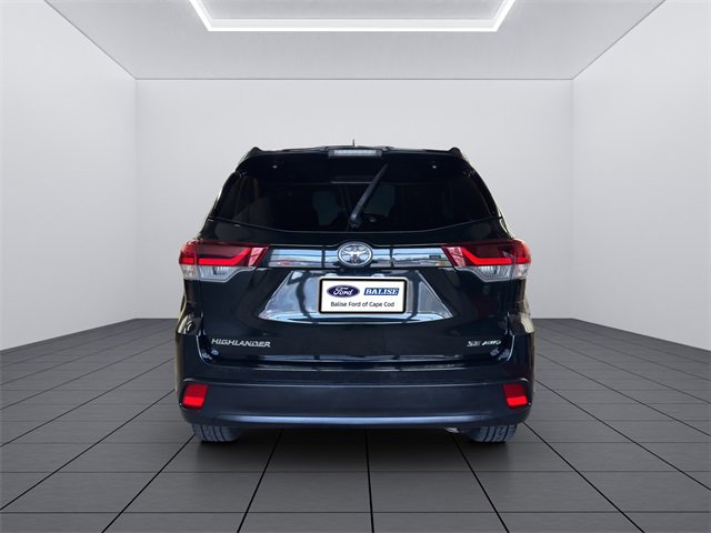 Used 2019 Toyota Highlander SE image 5