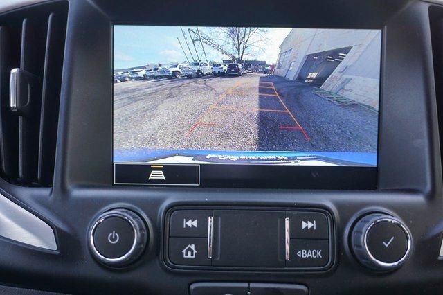 Used 2024 GMC Terrain SLT image 31