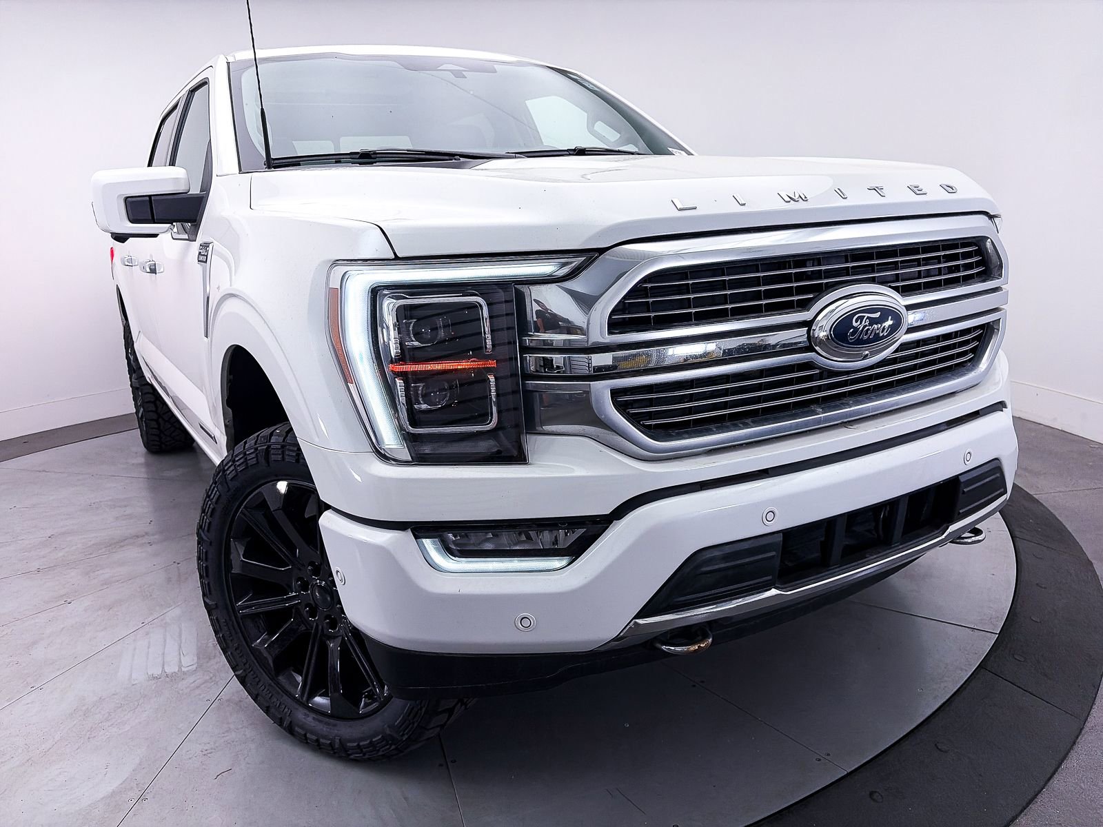Used 2023 Ford F150 Limited AWD/4WD image 3