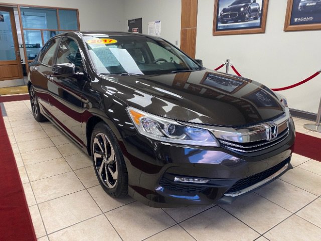 Used 2017 Honda Accord EX image 5
