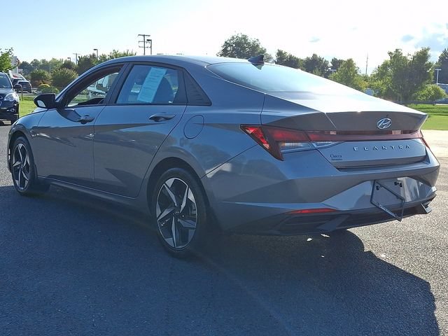 Used 2023 Hyundai Elantra SEL FWD image 7