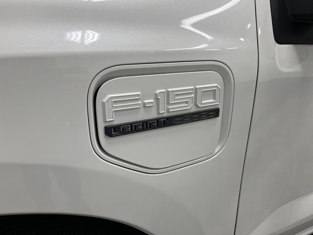 Used 2022 Ford F150 Lightning Lariat image 38