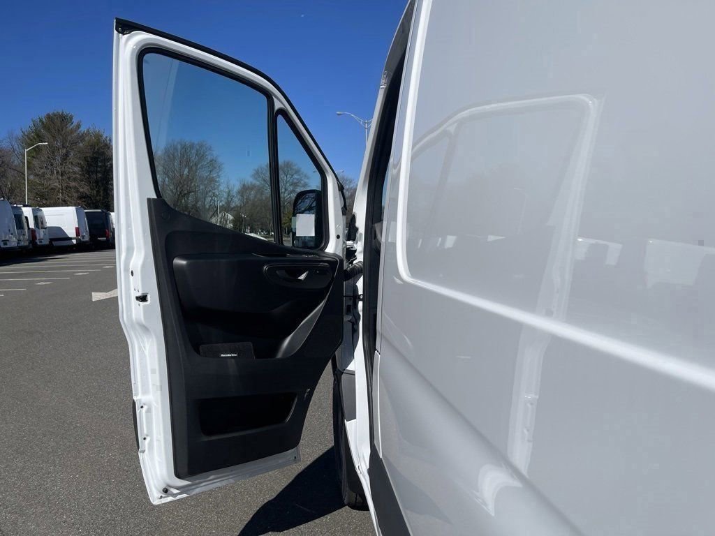 New 2026 Mercedes-Benz Sprinter 2500 image 10