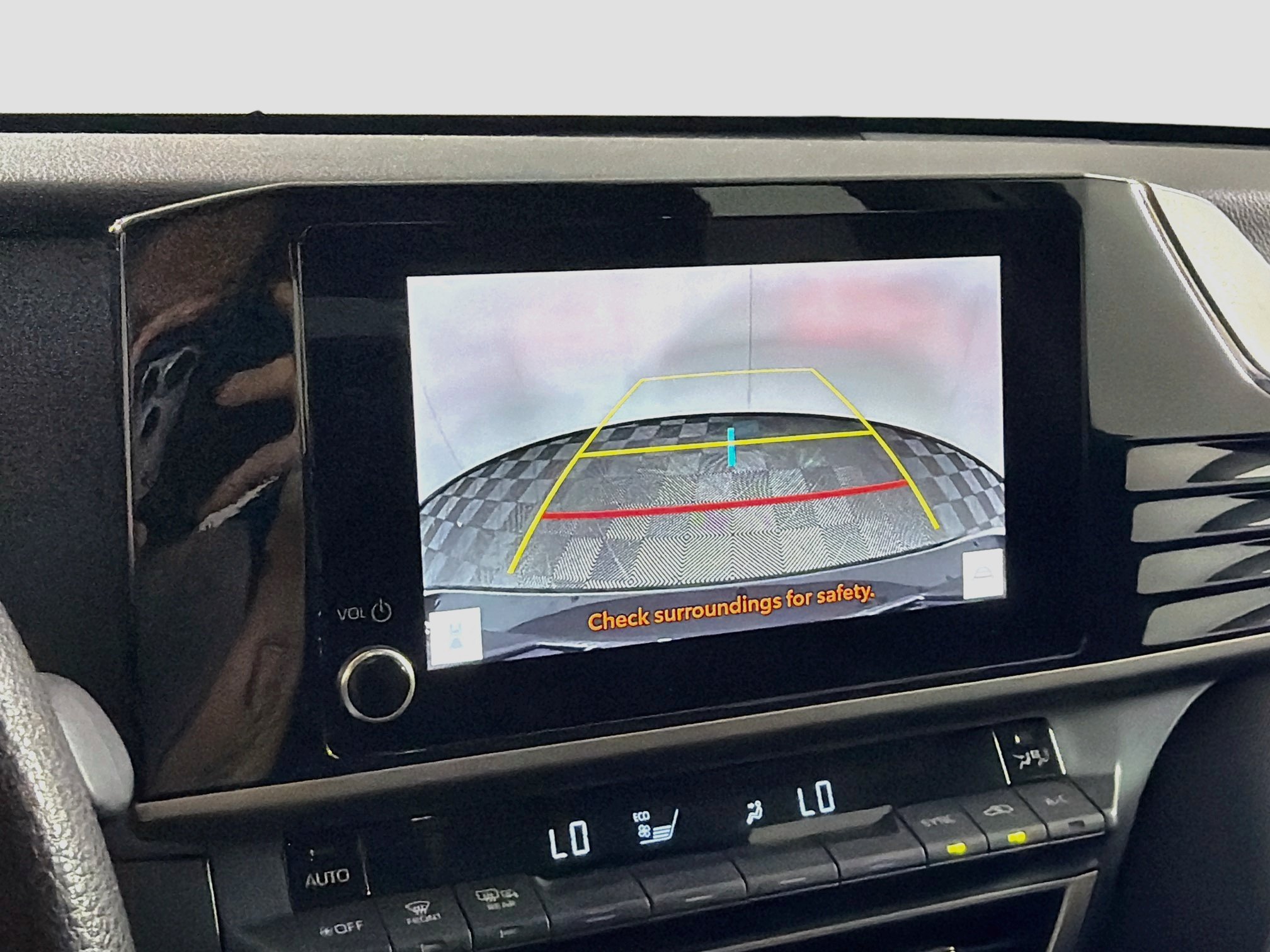 Used 2025 Toyota Camry LE FWD image 23