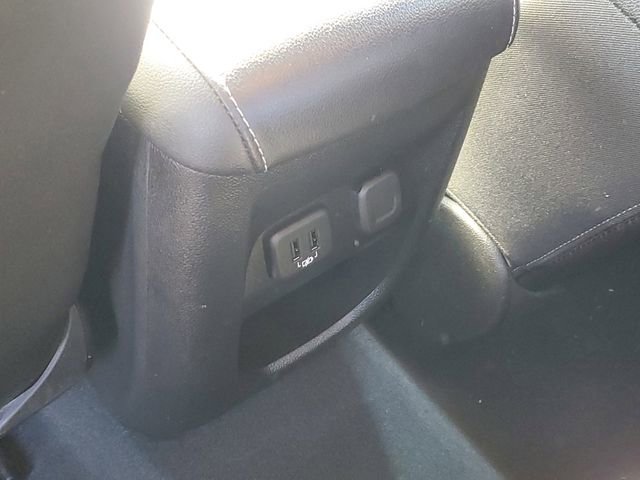 Used 2020 Chevrolet Colorado LT w/ Redline Special Edition image 27