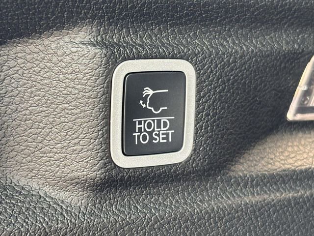 New 2026 Jeep Grand Cherokee L Summit w/ Obsidian Package AWD/4WD image 42