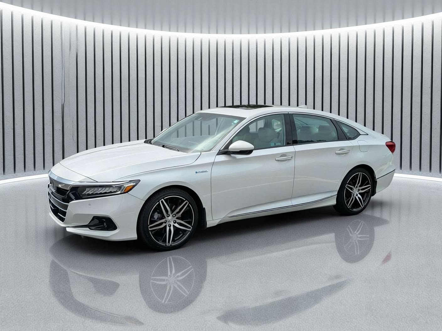 Used 2022 Honda Accord Touring image 11