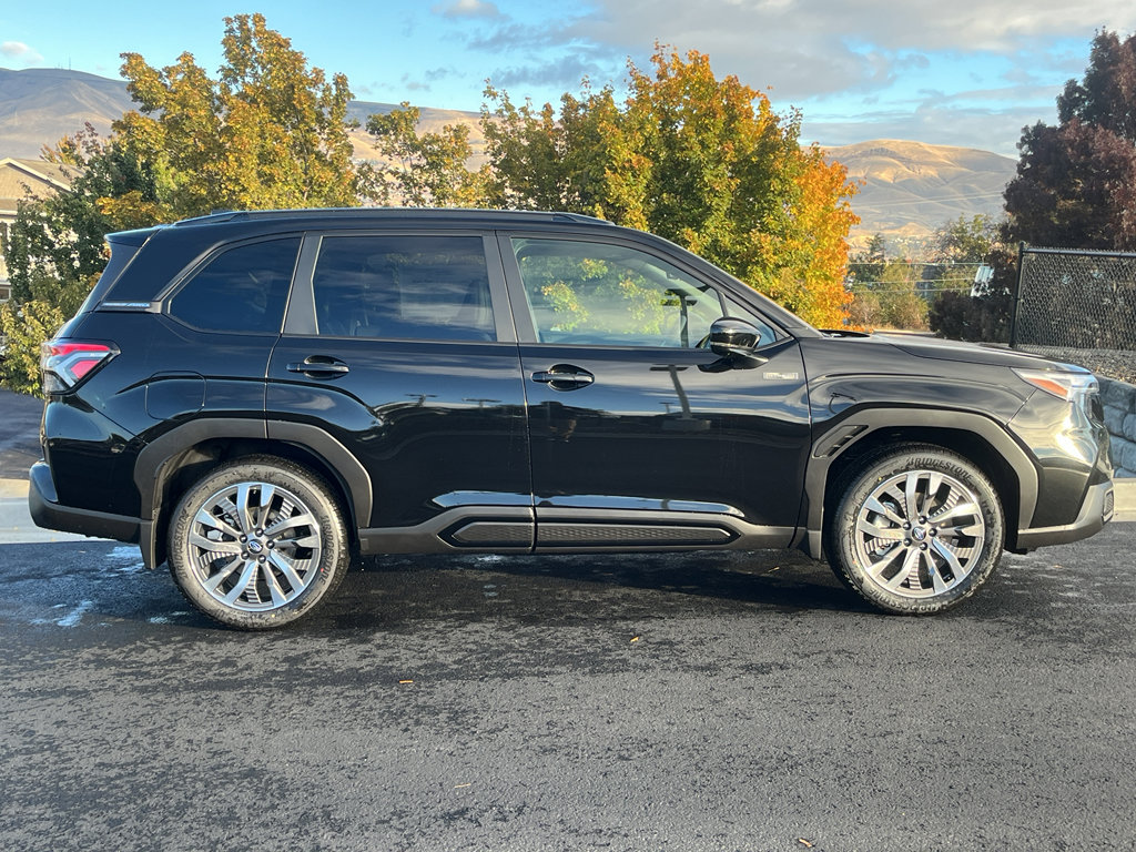 New 2025 Subaru Forester Touring image 2