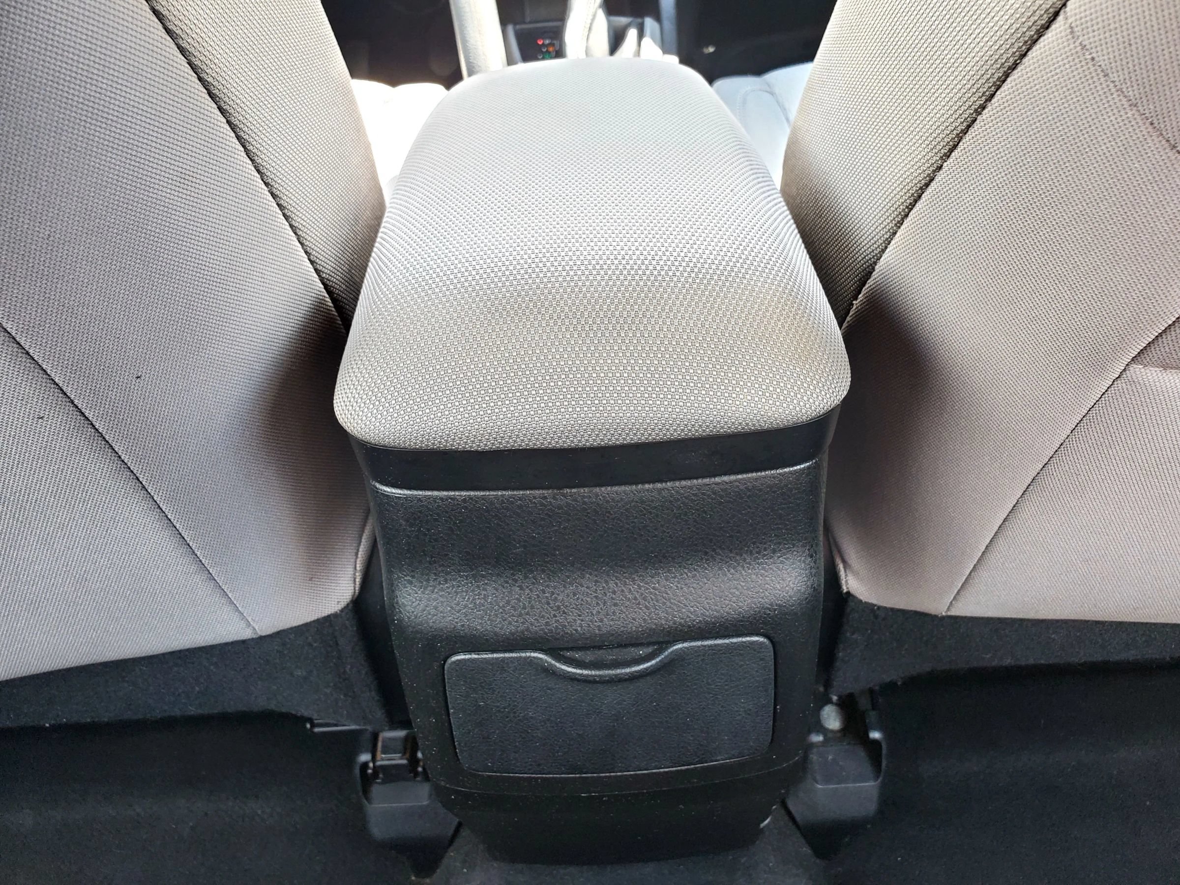 Used 2016 Toyota Corolla LE FWD image 28
