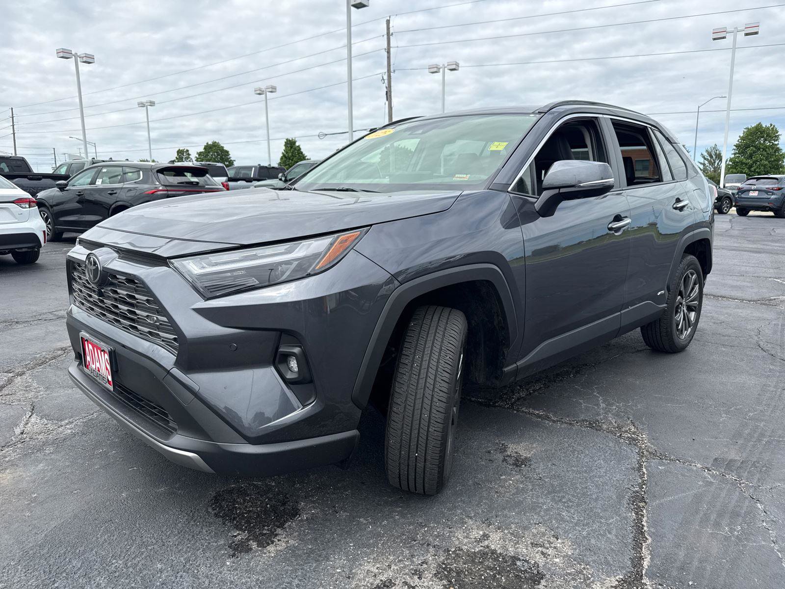 Used 2025 Toyota RAV4 Limited AWD/4WD image 4