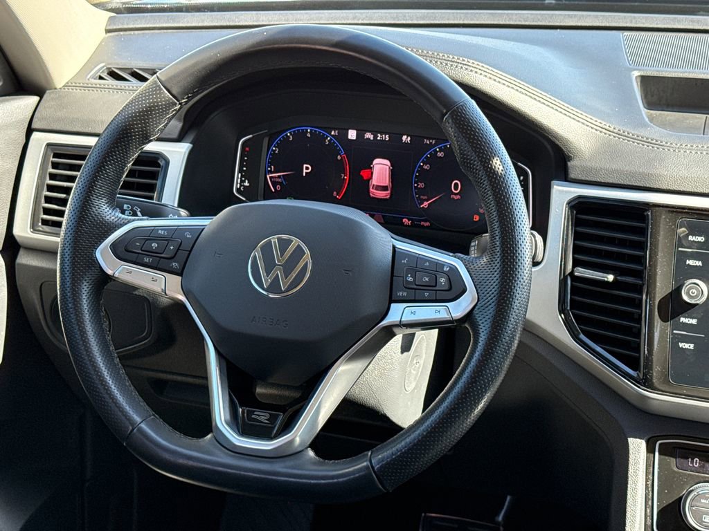 Used 2021 Volkswagen Atlas SEL R-Line w/ MDO Package (Bench Seat) image 15