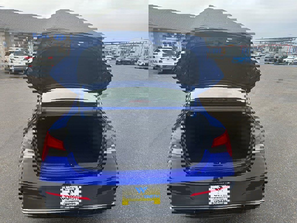 New 2026 Hyundai Elantra Sport image 19