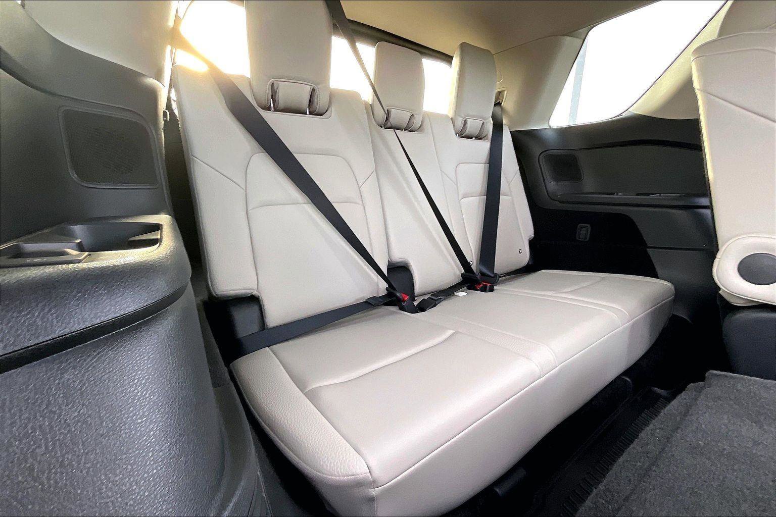 Certified 2024 Nissan Pathfinder SL w/ SL Premium Package image 29