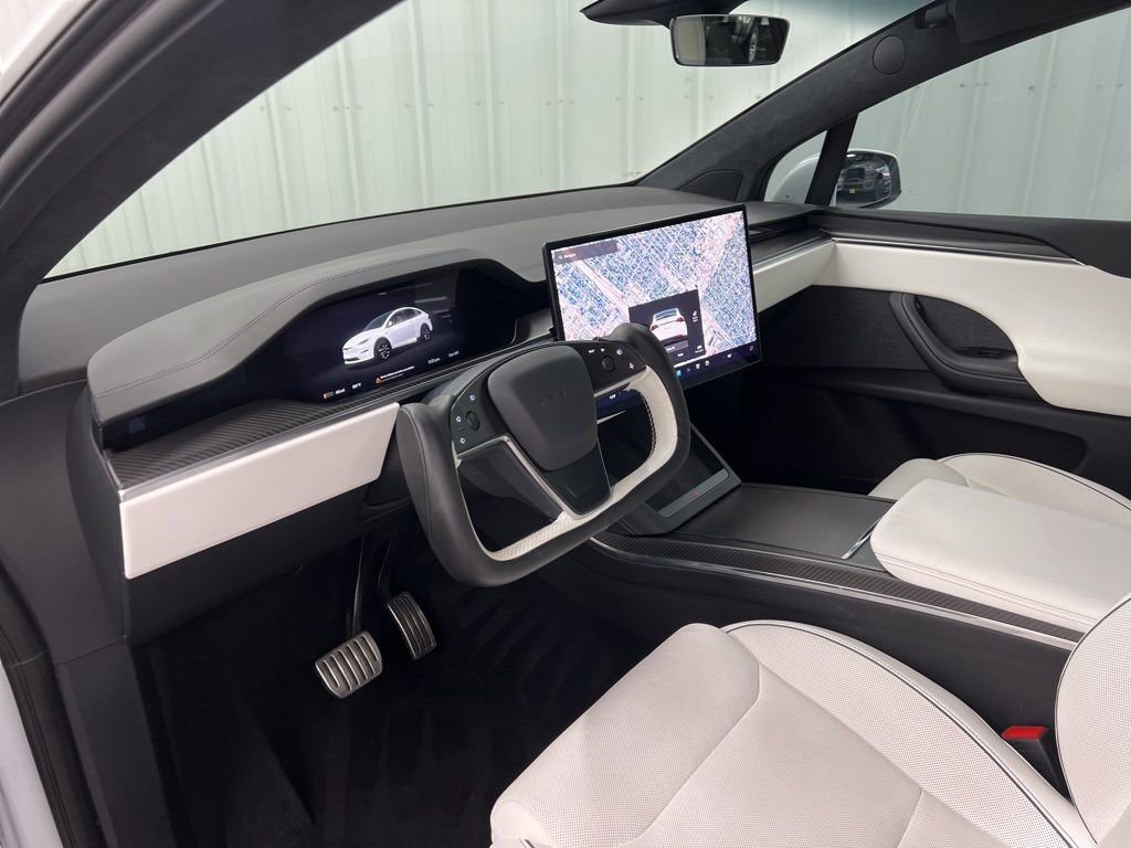 Used 2023 Tesla Model X Plaid image 20