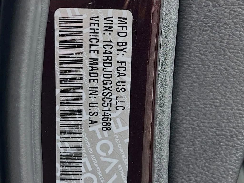 Used 2025 Dodge Durango GT image 35