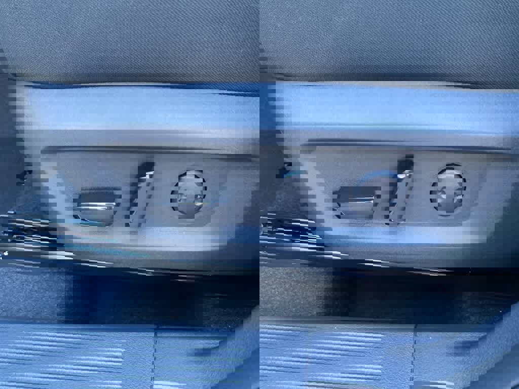 New 2026 Nissan Rogue SV image 12