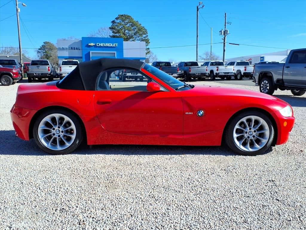 Used 2005 BMW Z4 2.5i image 9