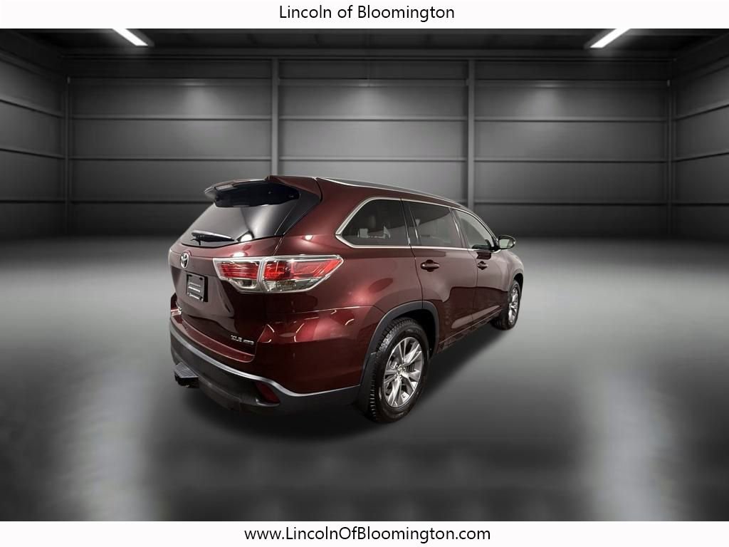 Used 2015 Toyota Highlander XLE image 6