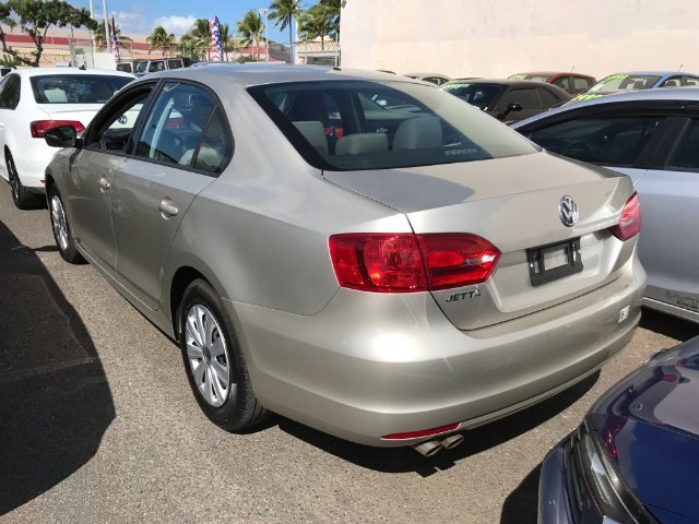 Used 2014 Volkswagen Jetta S FWD image 2