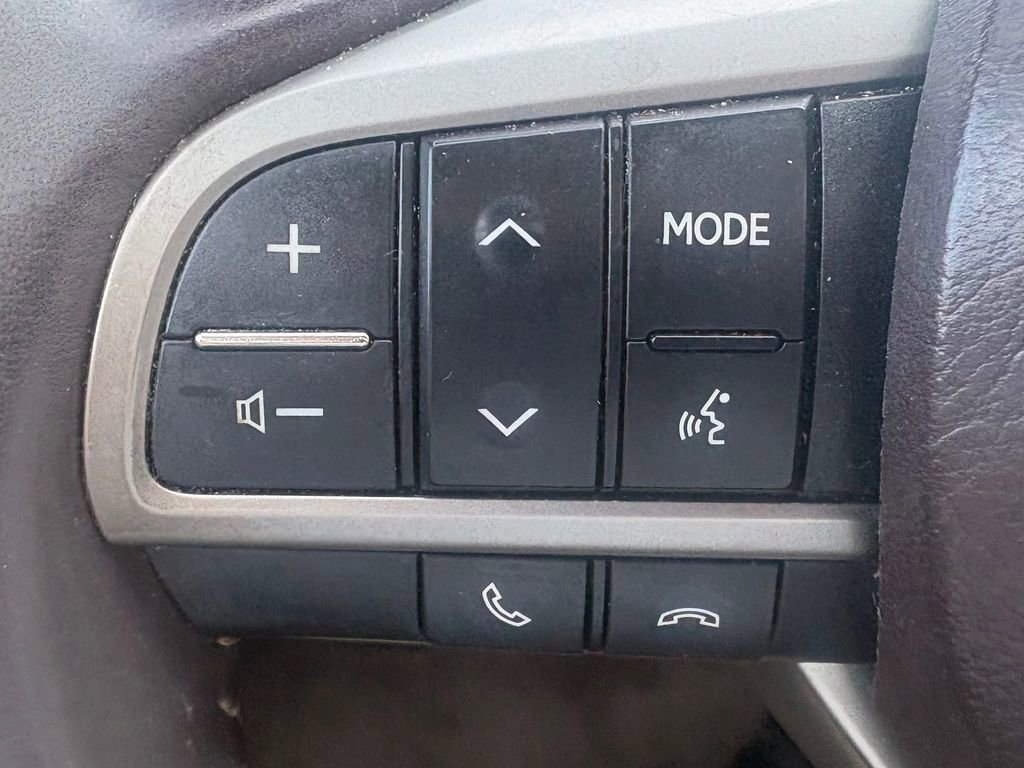 Used 2016 Lexus ES 350 w/ Luxury Package w/Wood Trim image 6