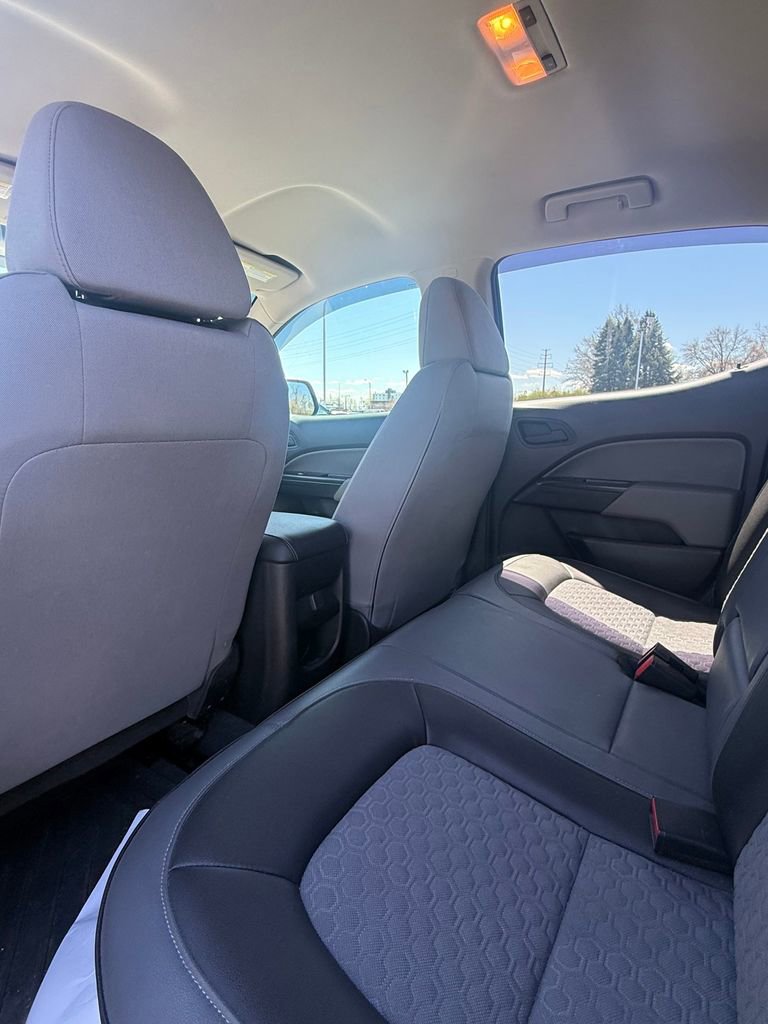 Used 2019 Chevrolet Colorado W/T w/ WT Convenience Package AWD/4WD image 9