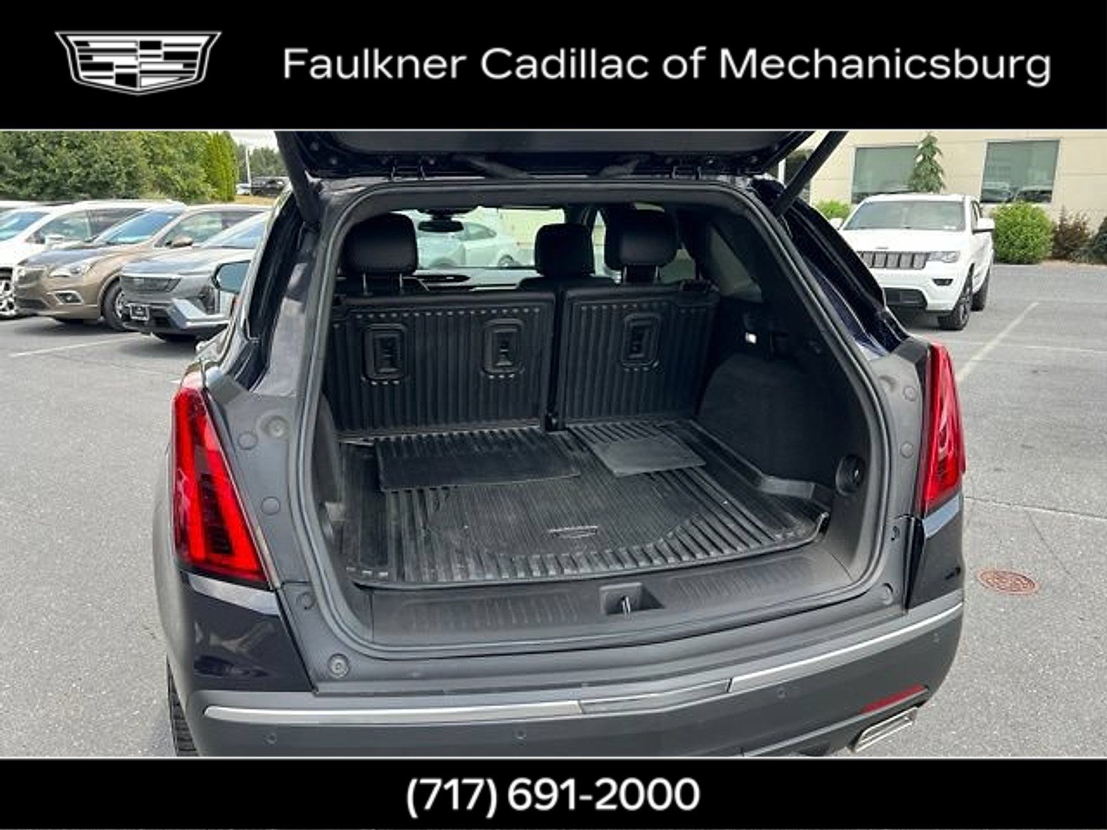 Used 2022 Cadillac XT5 Luxury w/ LPO, Floor Liner Package AWD/4WD image 14