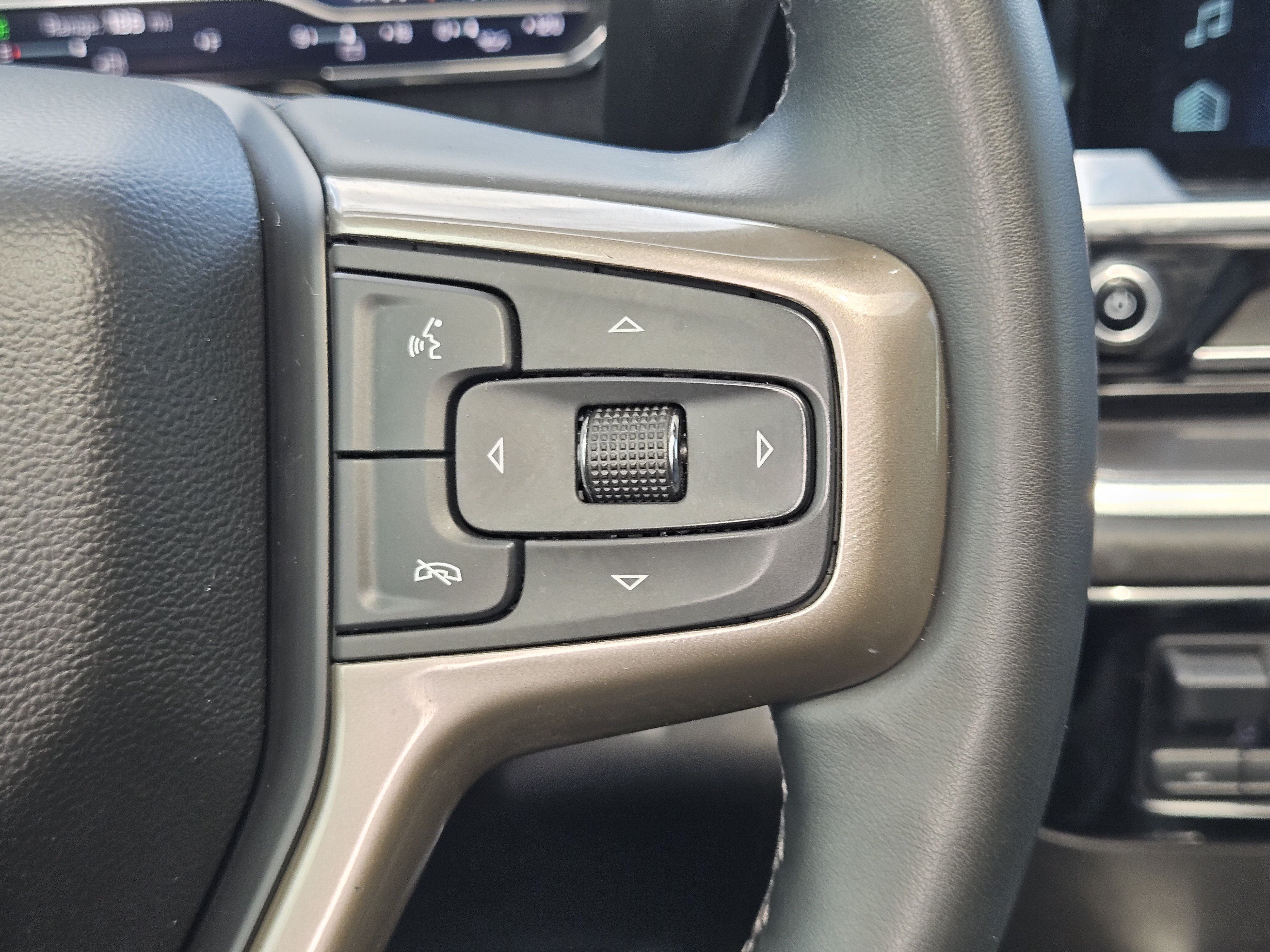Used 2024 Chevrolet Silverado 3500 High Country w/ High Country Premium Package AWD/4WD image 29