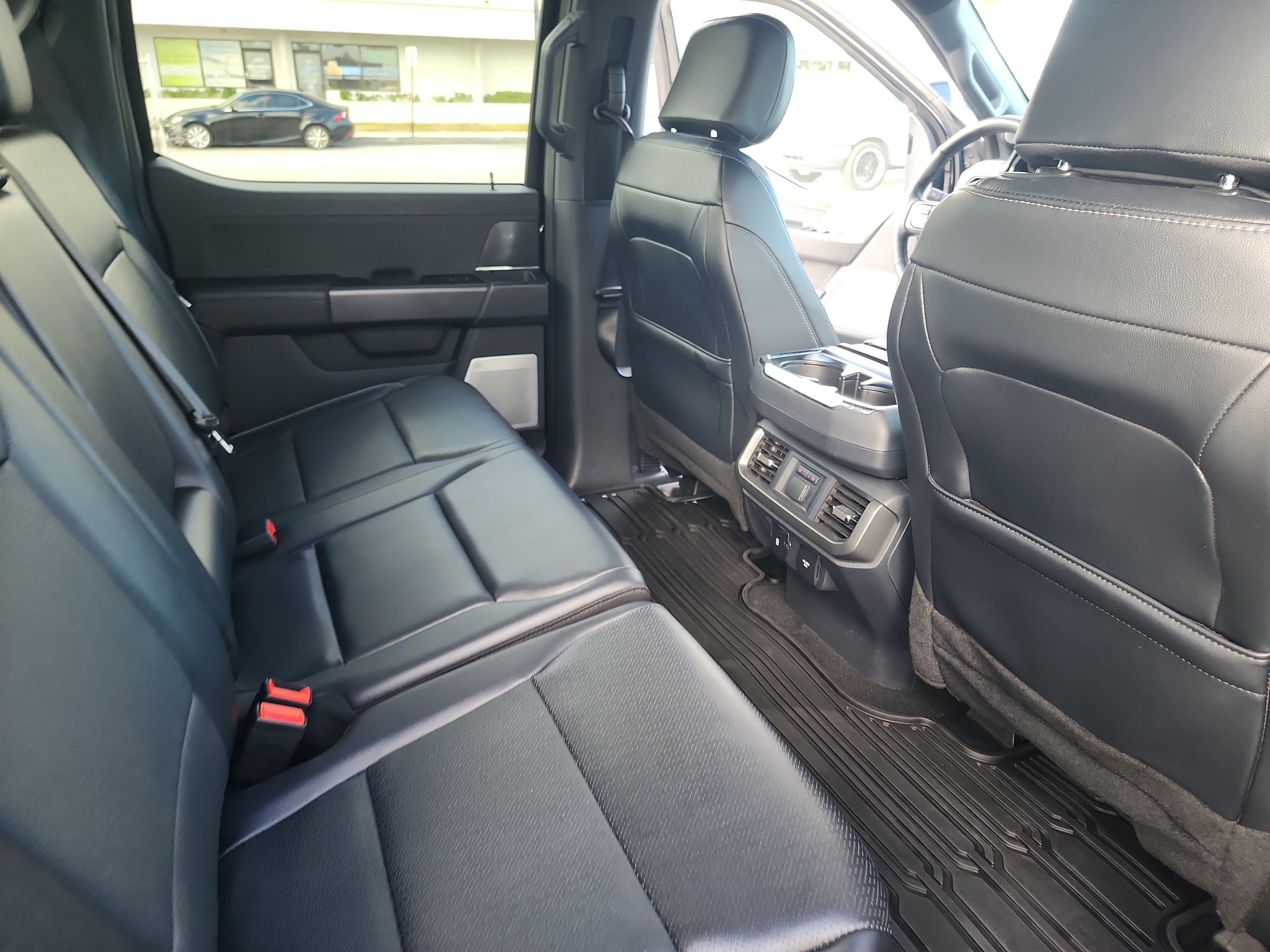 Certified 2024 Ford F150 Lariat w/ Equipment Group 502A High image 21