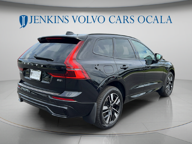 New 2027 Volvo XC60 B5 Core AWD/4WD image 3