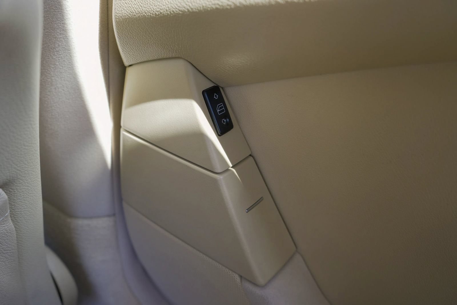 Used 2004 Mercedes-Benz S 500 image 33