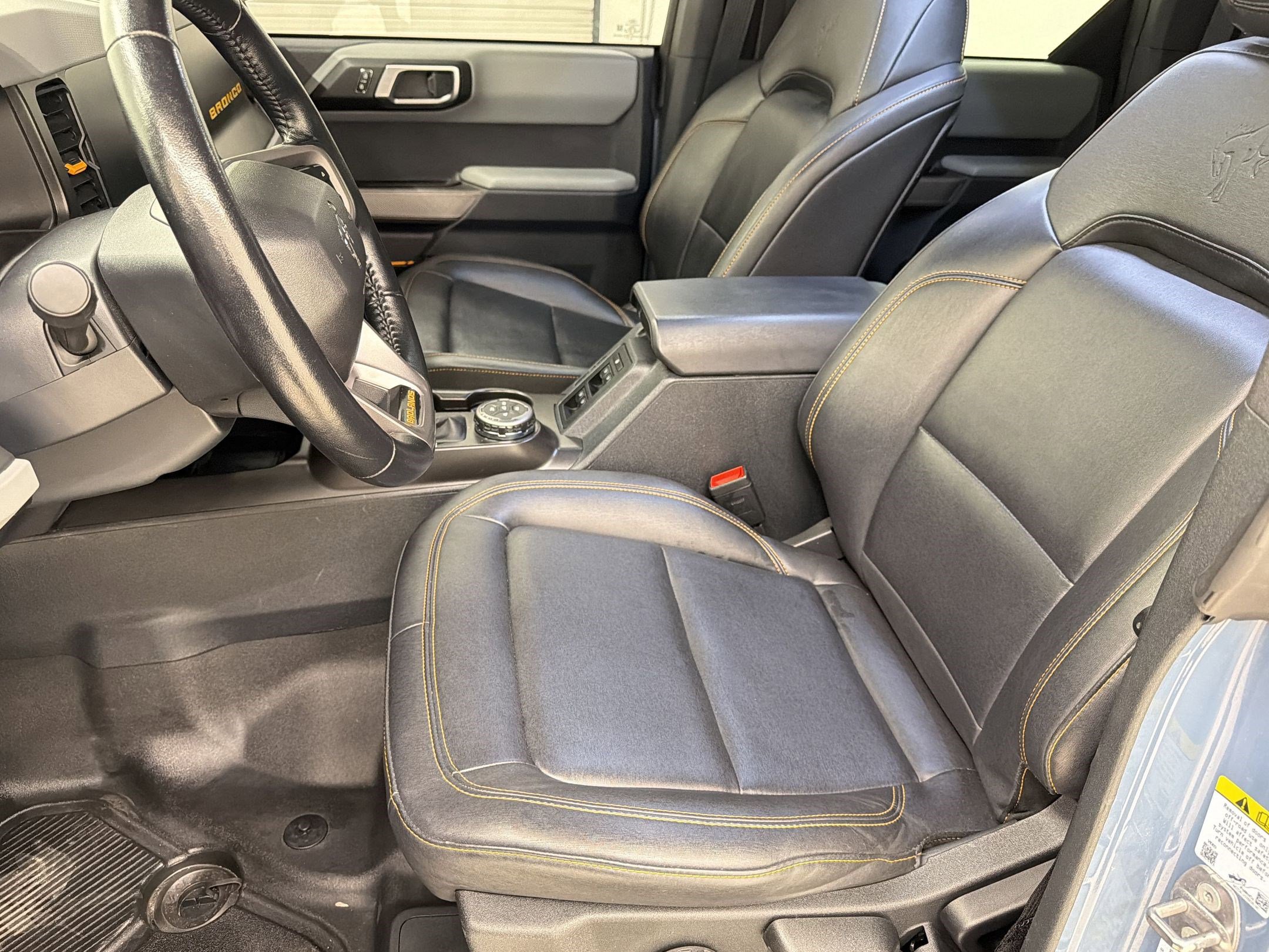 Used 2023 Ford Bronco Badlands AWD/4WD image 5