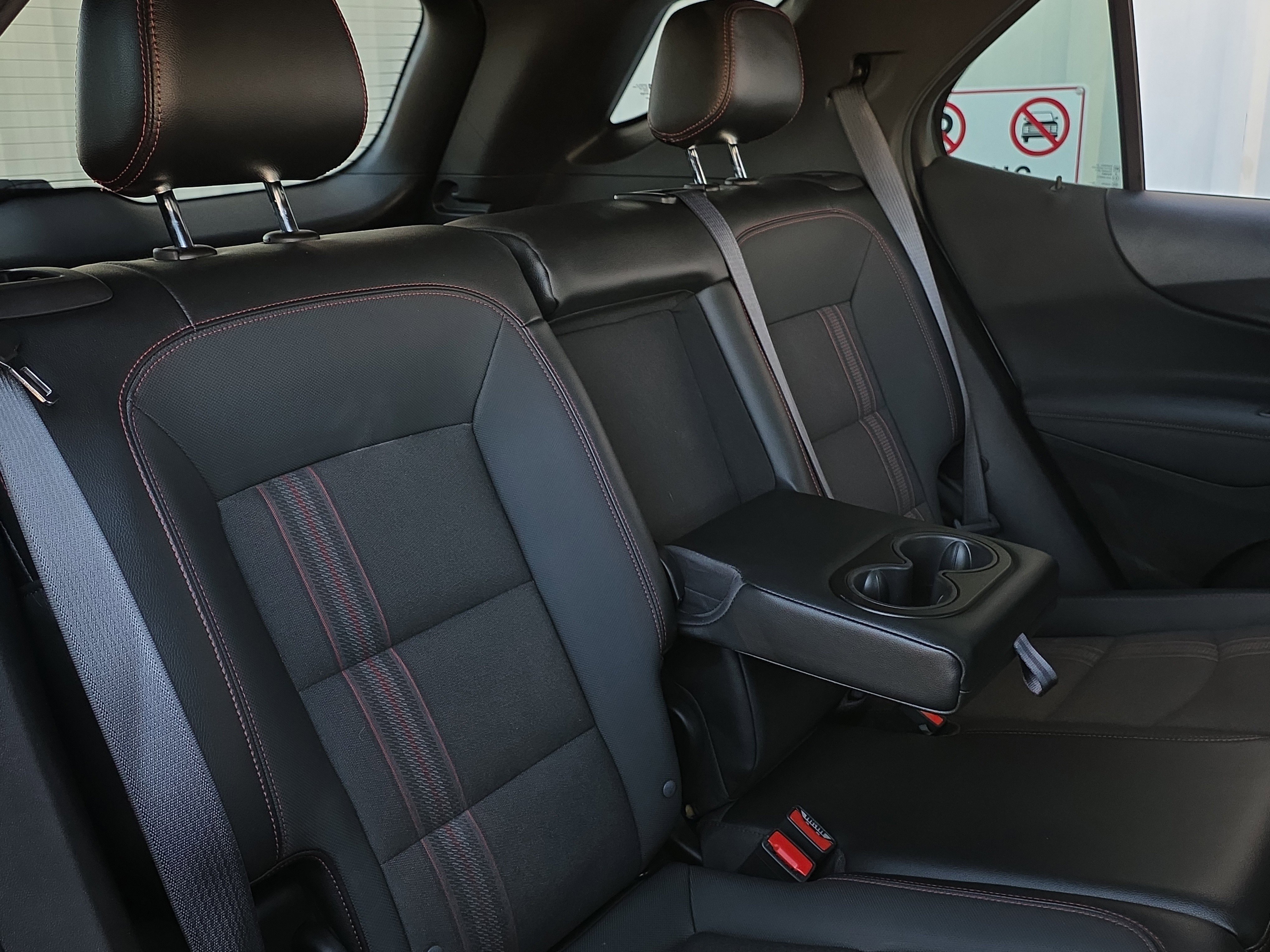 Used 2023 Chevrolet Equinox RS w/ LPO, Cargo Package image 30