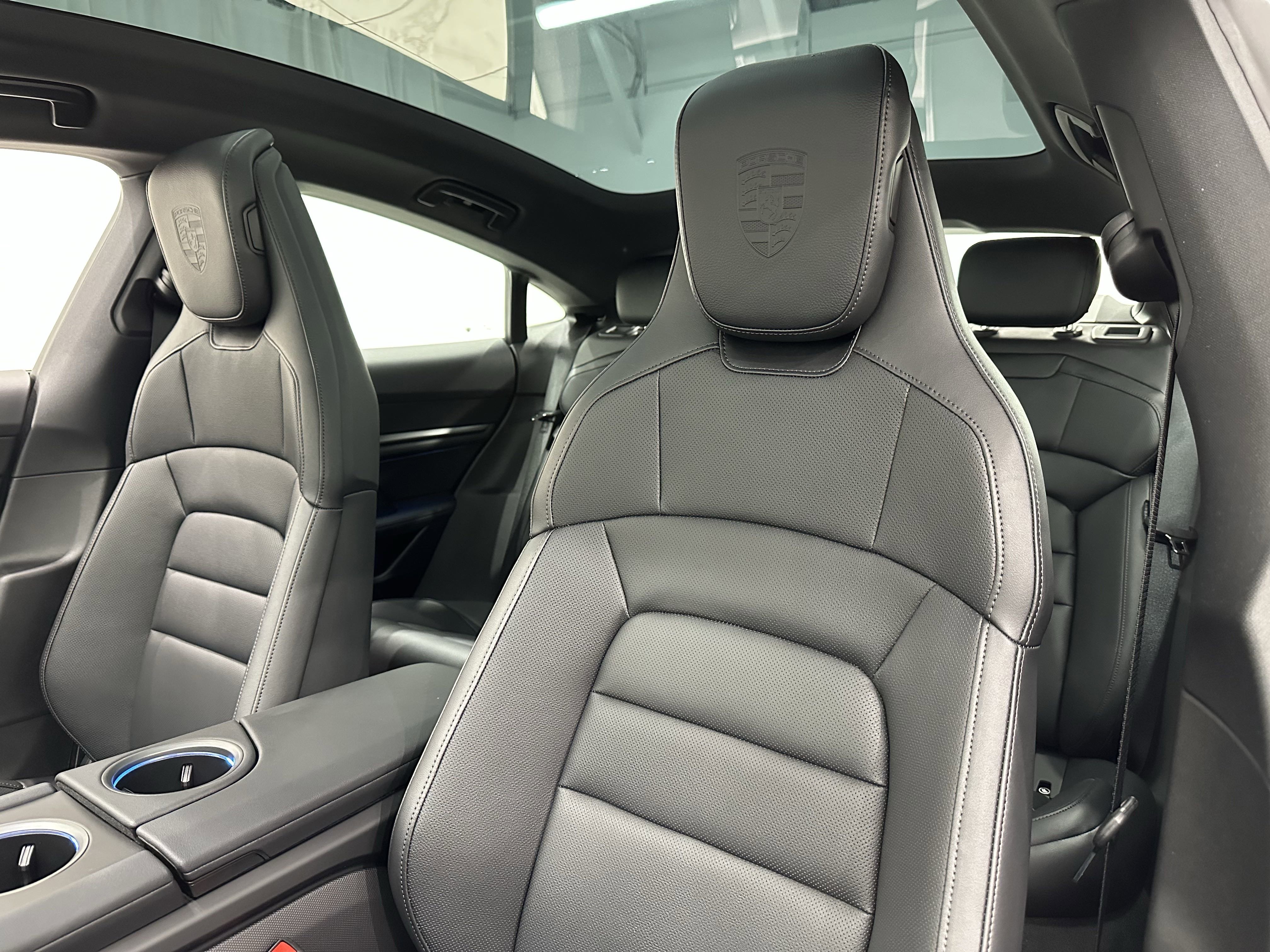 New 2025 Porsche Taycan image 5