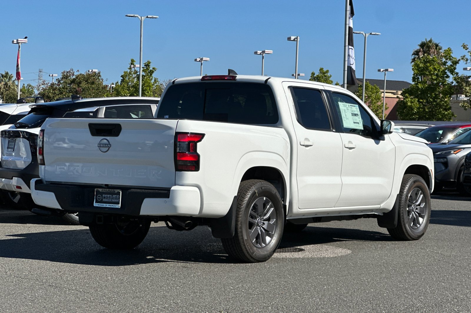 New 2026 Nissan Frontier SV w/ Tow Package RWD image 4