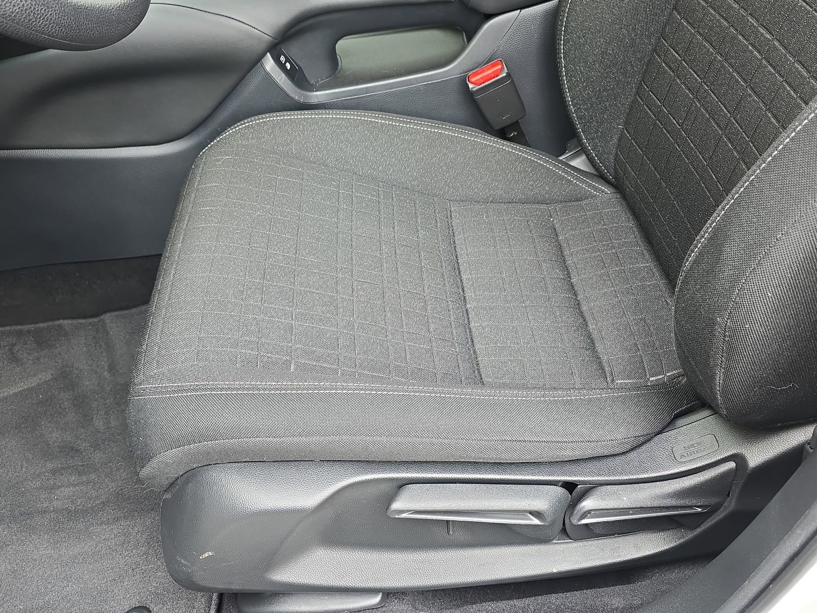 Certified 2024 Honda HR-V LX image 26