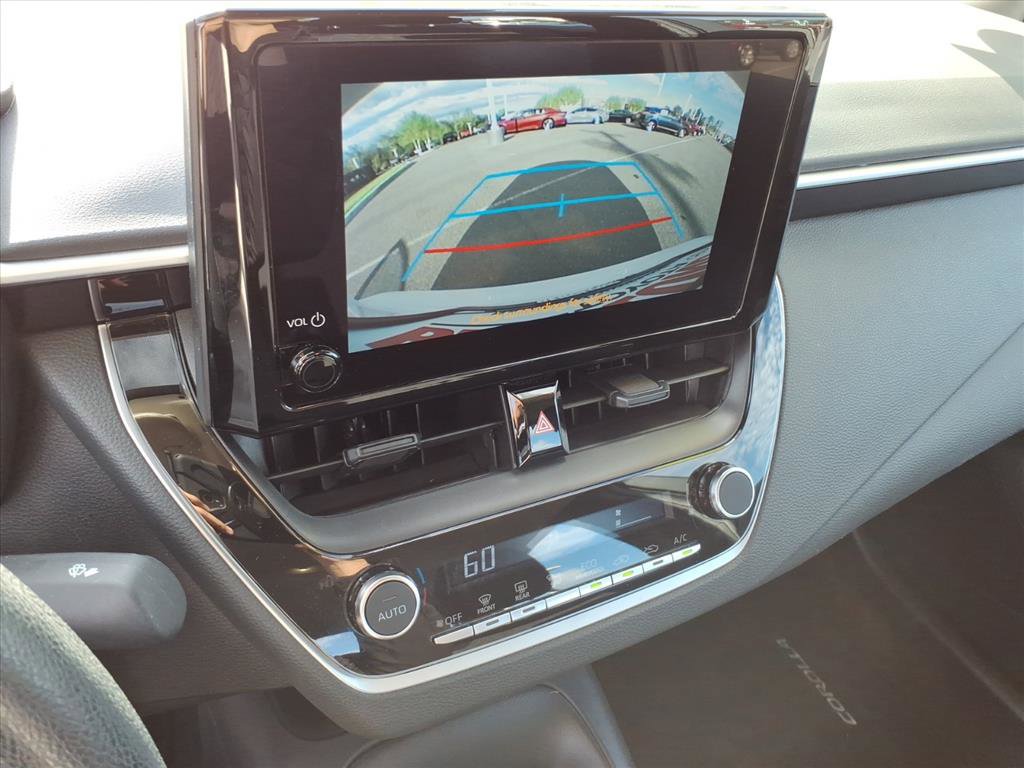 Used 2025 Toyota Corolla LE image 36