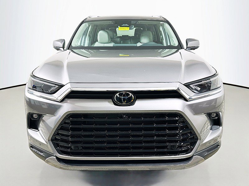New 2026 Toyota Grand Highlander AWD image 2