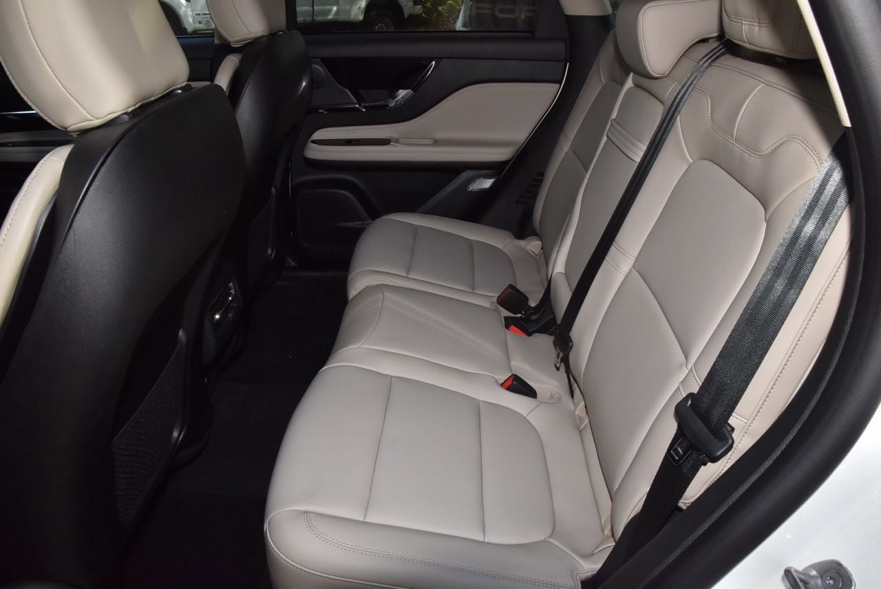New 2026 Lincoln Corsair Premiere FWD image 14