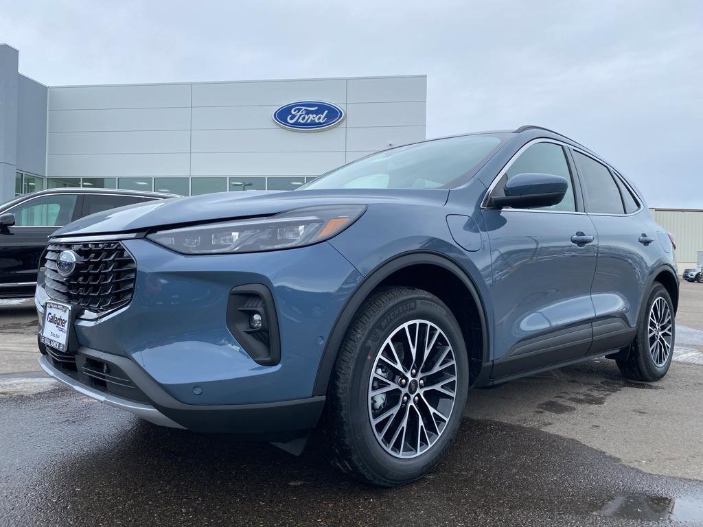 New 2024 Ford Escape SE w/ PHEV Premium Package