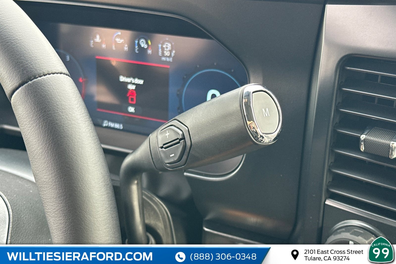 New 2026 Ford F250 Lariat w/ Black Appearance Package image 16