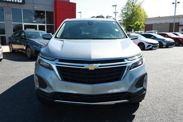 Used 2024 Chevrolet Equinox LT FWD image 2