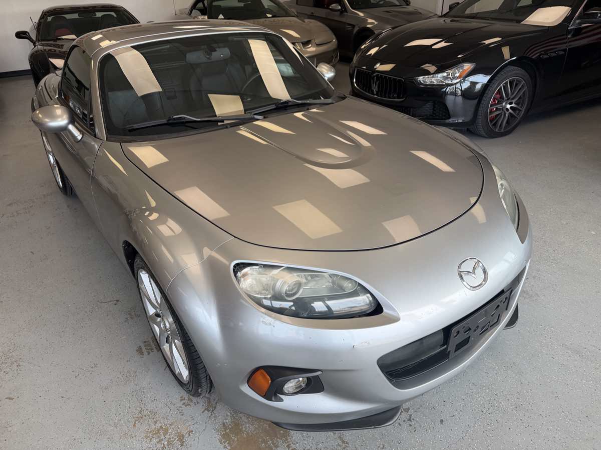 Used 2015 MAZDA MX-5 Miata Grand Touring w/ Premium Package RWD image 14
