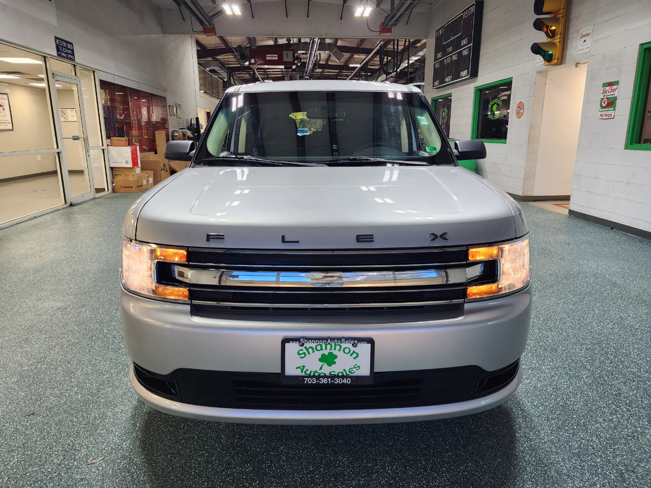 Used 2019 Ford Flex SE image 3