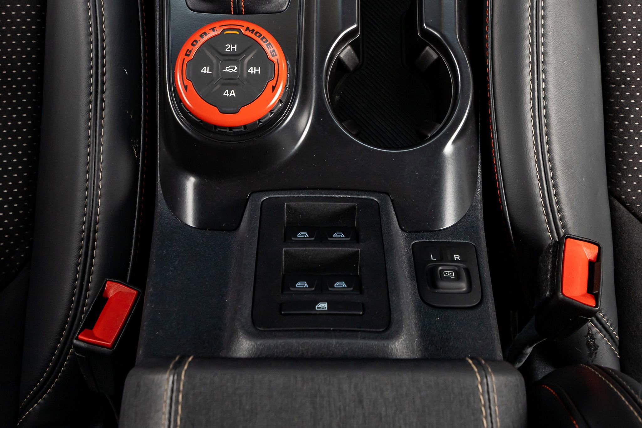 Used 2024 Ford Bronco Raptor AWD/4WD image 28