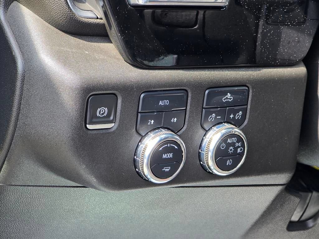 Used 2023 GMC Sierra 1500 Elevation AWD/4WD image 9