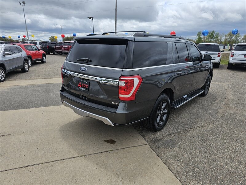 Used 2018 Ford Expedition Max XLT w/ Equipment Group 202A AWD/4WD image 4