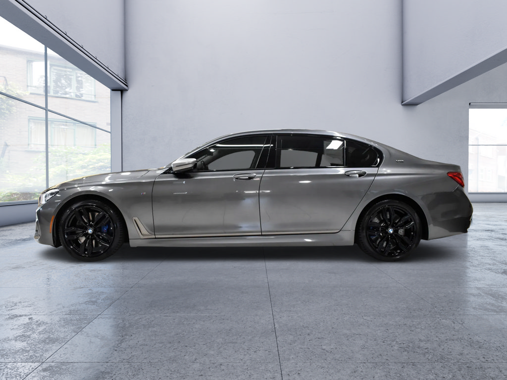 Used 2018 BMW M760i xDrive AWD/4WD image 3