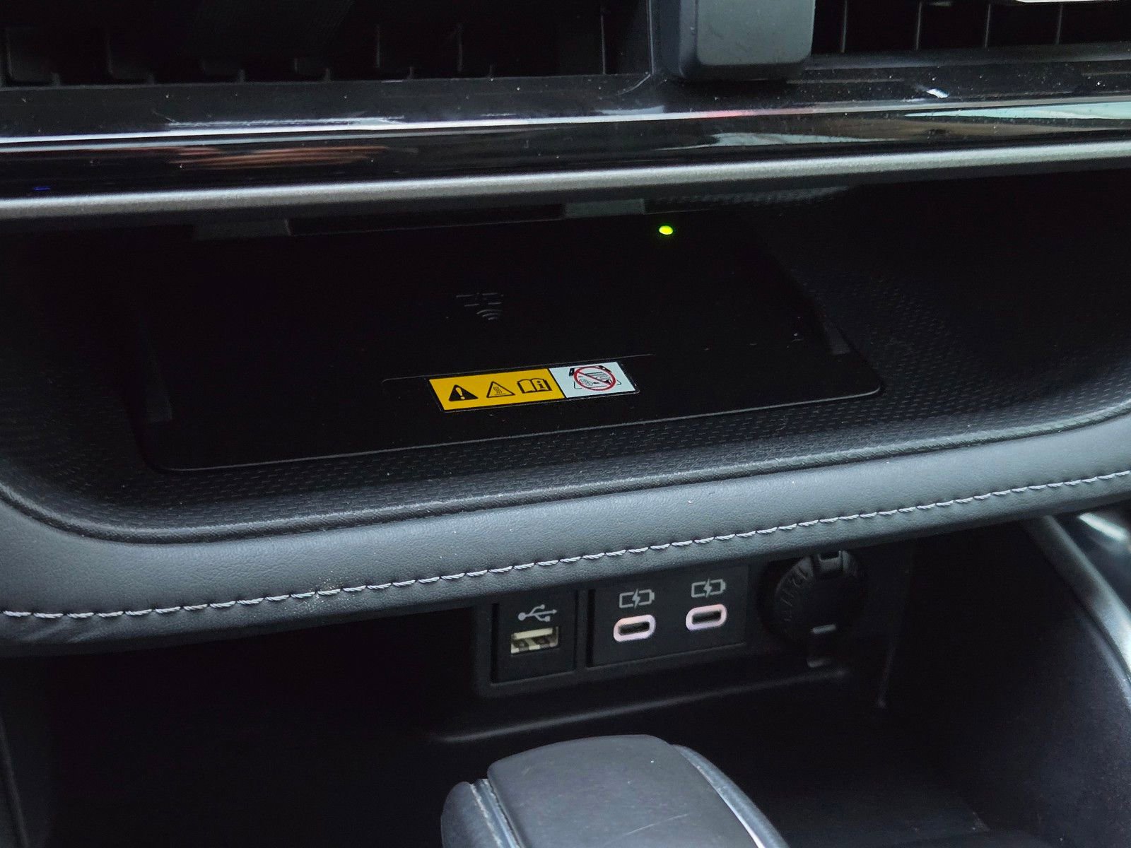 Certified 2024 Toyota Highlander XLE image 20