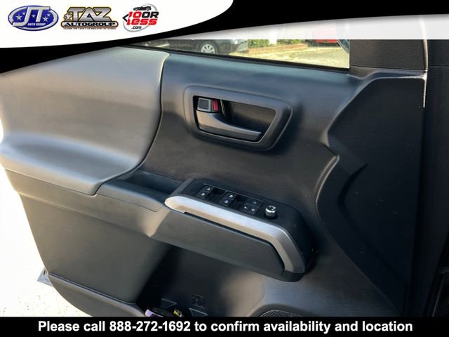 Used 2018 Toyota Tacoma SR5 AWD/4WD image 12